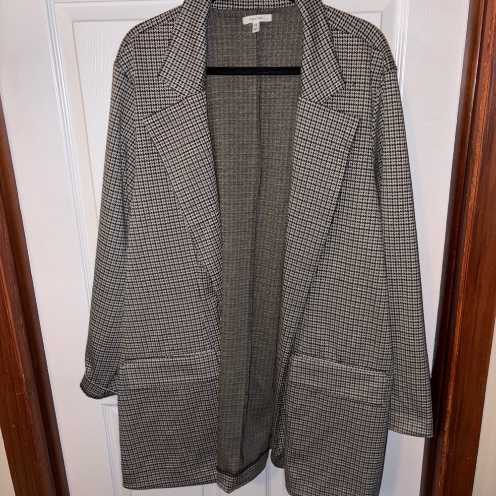 Maurices Black and White Houndstooth Blazer